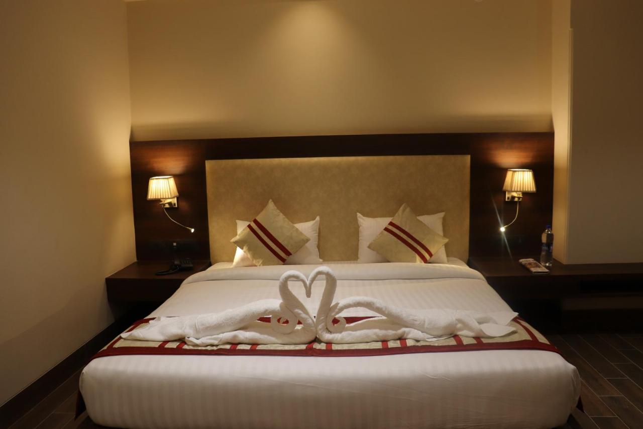 Hotel Grand Geeta Beawar Luaran gambar