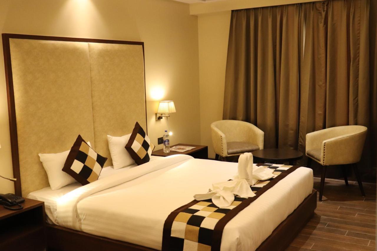 Hotel Grand Geeta Beawar Luaran gambar